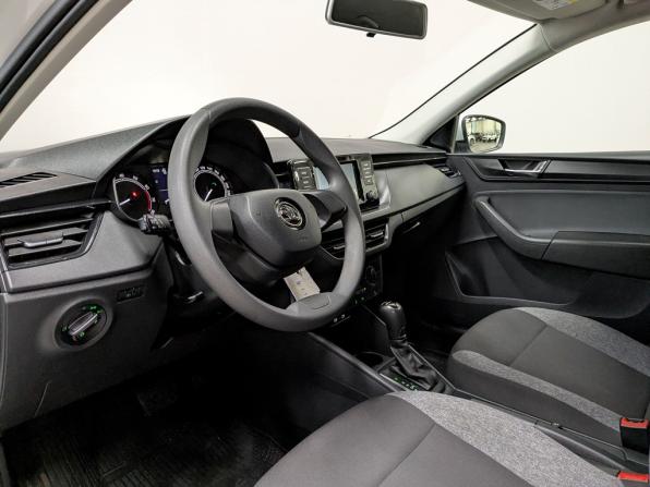Skoda Rapid II с пробегом 2021 года, цена 1 715 000 рублей, 69993 км, лифтбек, Автокод Объявления