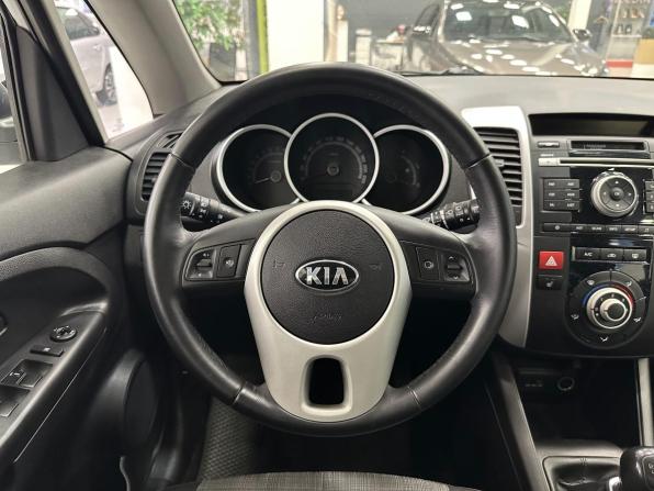 Kia Venga I с пробегом 2013 года, цена 700 000 рублей, 163300 км, минивэн, Автокод Объявления