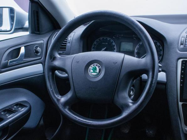 Skoda Octavia II (A5) с пробегом 2008 года, цена 448 000 рублей, 311226 км, лифтбек, Автокод Объявления