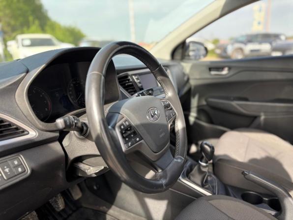 Hyundai Solaris II с пробегом 2018 года, цена 1 391 000 рублей, 86000 км, седан, Автокод Объявления