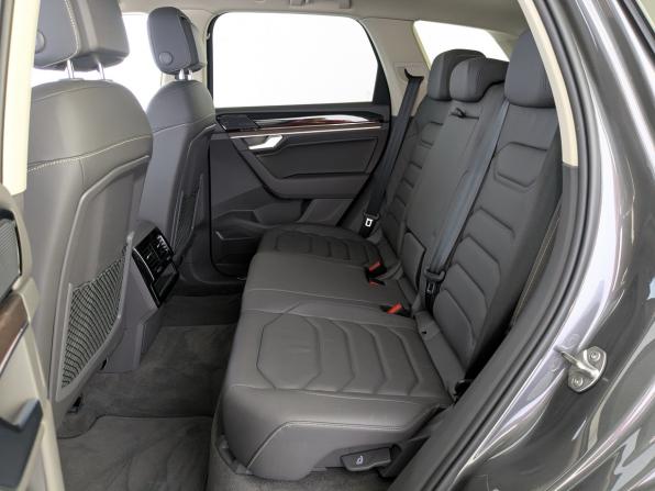 Volkswagen Touareg III Рестайлинг с пробегом 2025 года, цена 8 200 000 рублей, 2517 км, внедорожник, Автокод Объявления