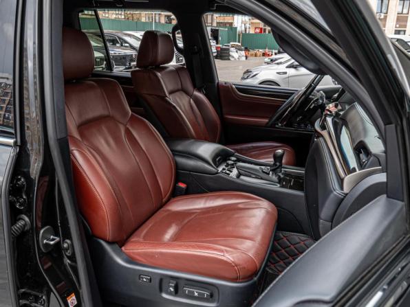 Lexus LX III Рестайлинг 2 с пробегом 2017 года, цена 7 040 000 рублей, 141816 км, внедорожник, Автокод Объявления