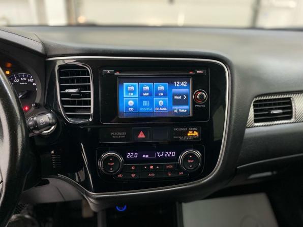 Mitsubishi Outlander III Рестайлинг 2 с пробегом 2015 года, цена 1 650 000 рублей, 176461 км, внедорожник, Автокод Объявления