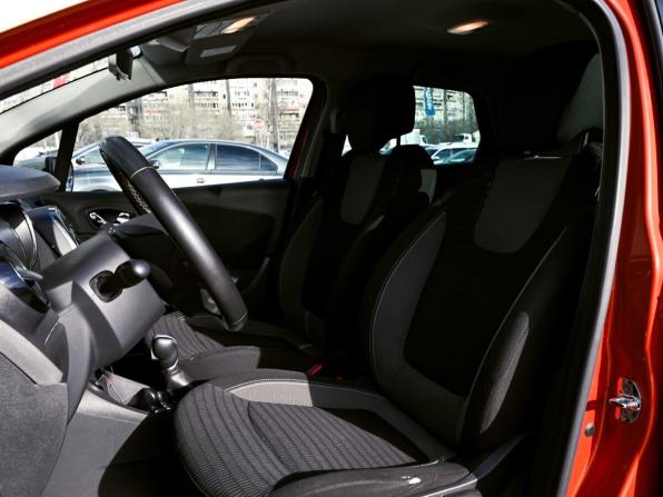 Renault Kaptur I с пробегом 2018 года, цена 1 142 000 рублей, 158676 км, внедорожник, Автокод Объявления