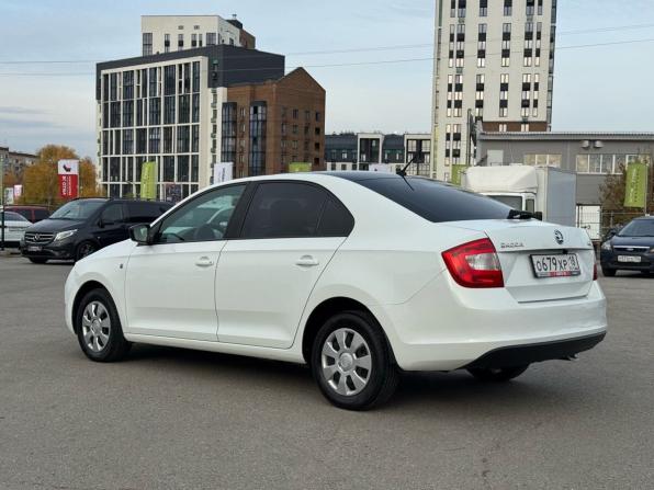 Skoda Rapid I с пробегом 2016 года, цена 849 000 рублей, 111282 км, лифтбек, Автокод Объявления