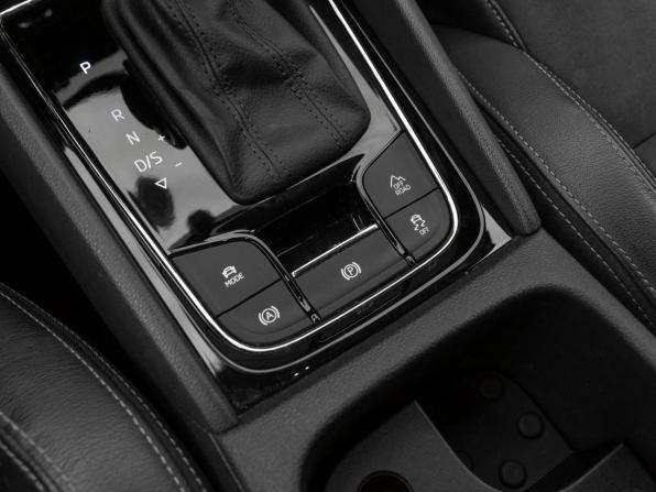 Skoda Karoq I с пробегом 2020 года, цена 2 140 000 рублей, 217592 км, внедорожник, Автокод Объявления