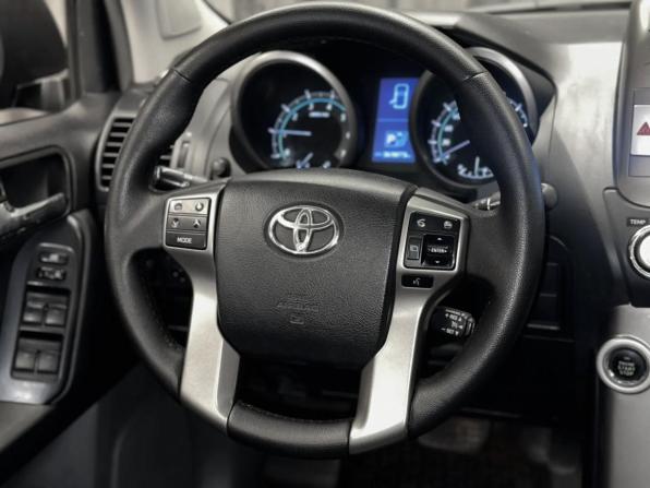 Toyota Land Cruiser Prado 150 Series с пробегом 2011 года, цена 2 685 000 рублей, 369000 км, внедорожник, Автокод Объявления