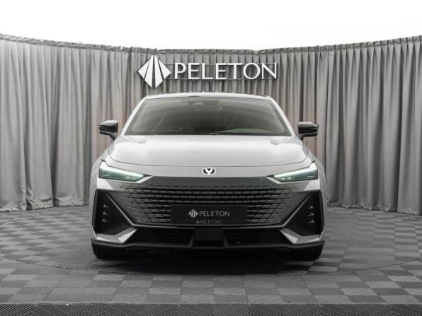 Changan UNI-V I с пробегом 2024 года, цена 2 440 000 рублей, 23918 км, лифтбек, Автокод Объявления