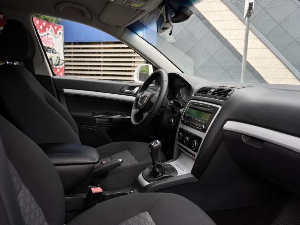 Skoda Octavia II (A5) Рестайлинг с пробегом 2011 года, цена 780 000 рублей, 183592 км, лифтбек, Автокод Объявления
