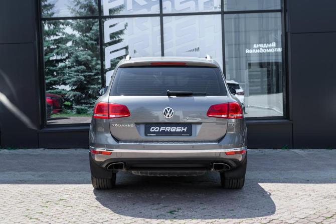 Volkswagen Touareg II Рестайлинг с пробегом 2014 года, цена 2 079 000 рублей, 262052 км, внедорожник, Автокод Объявления