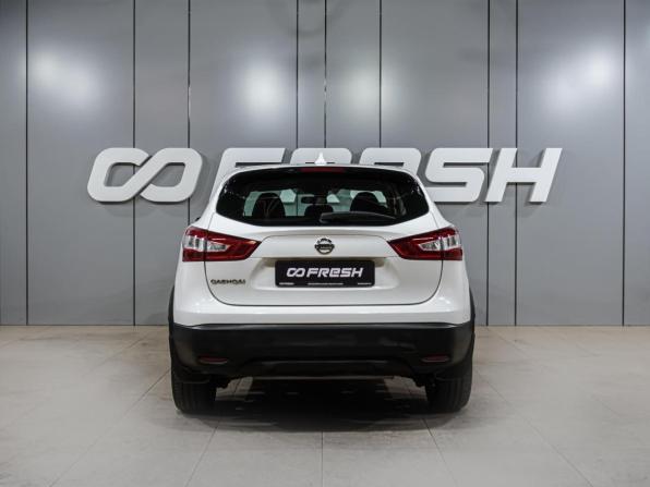 Nissan Qashqai II с пробегом 2018 года, цена 1 399 000 рублей, 176932 км, внедорожник, Автокод Объявления