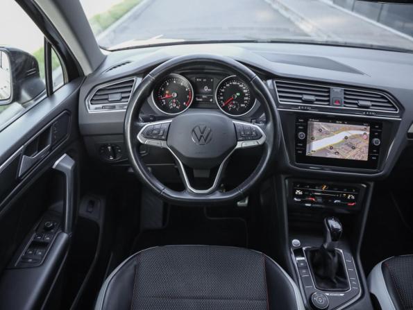 Volkswagen Tiguan II Рестайлинг с пробегом 2021 года, цена 2 779 000 рублей, 108478 км, внедорожник, Автокод Объявления