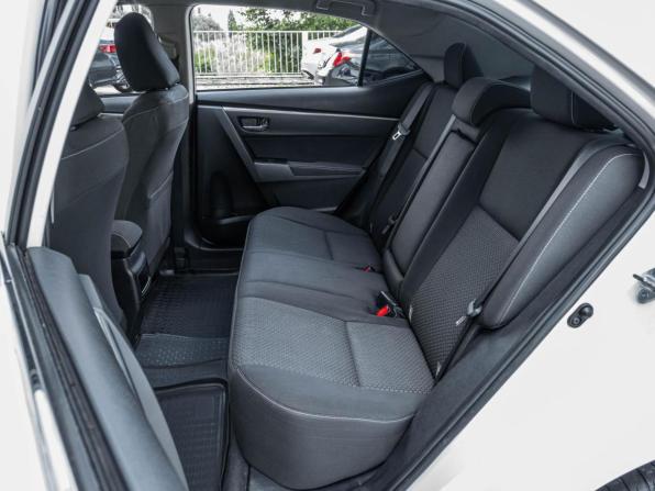 Toyota Corolla XI (E160 E170 E180) с пробегом 2013 года, цена 1 099 000 рублей, 170416 км, седан, Автокод Объявления