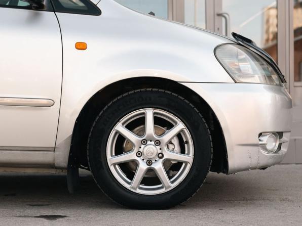 Toyota Ipsum II (M20) с пробегом 2001 года, цена 700 000 рублей, 391603 км, компактвэн, Автокод Объявления
