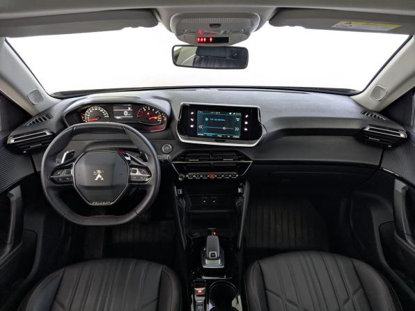 Peugeot 2008 II с пробегом 2021 года, цена 2 025 000 рублей, 13039 км, внедорожник, Автокод Объявления