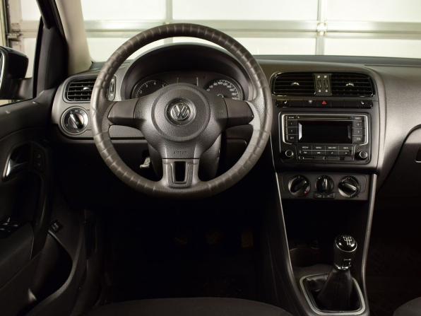 Volkswagen Polo V с пробегом 2014 года, цена 709 999 рублей, 185299 км, седан, Автокод Объявления
