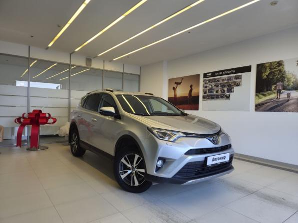 Toyota RAV4 IV (XA40) Рестайлинг с пробегом 2017 года, цена 2 340 000 рублей, 188000 км, внедорожник, Автокод Объявления