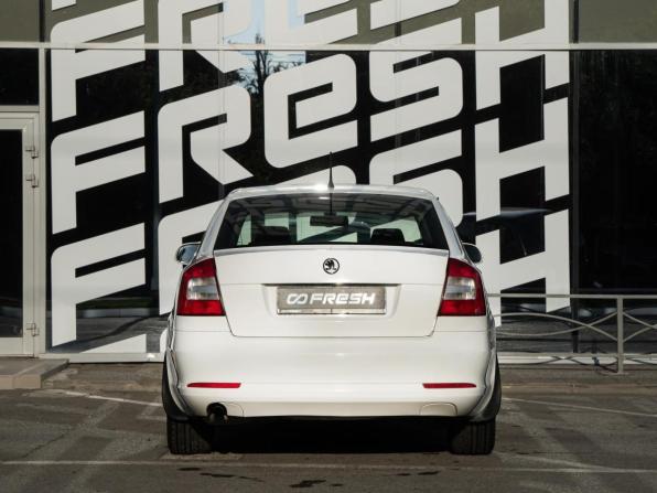 Skoda Octavia II (A5) Рестайлинг с пробегом 2012 года, цена 739 000 рублей, 228388 км, лифтбек, Автокод Объявления