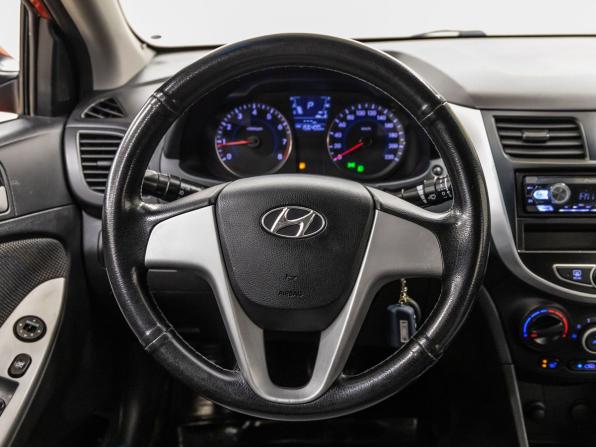 Hyundai Solaris I с пробегом 2012 года, цена 835 000 рублей, 156400 км, седан, Автокод Объявления