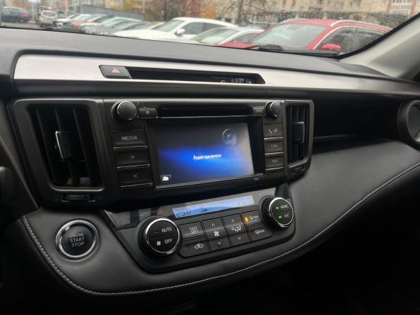 Toyota RAV4 IV (XA40) Рестайлинг с пробегом 2017 года, цена 2 299 000 рублей, 104250 км, внедорожник, Автокод Объявления