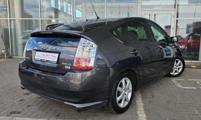 Toyota Prius II Рестайлинг (XW20) с пробегом 2008 года, цена 749 000 рублей, 300000 км, лифтбек, Автокод Объявления