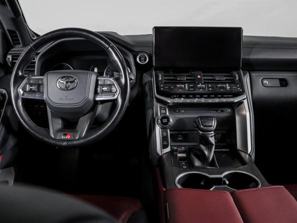 Toyota Land Cruiser 300 Series с пробегом 2022 года, цена 9 207 000 рублей, 127541 км, внедорожник, Автокод Объявления