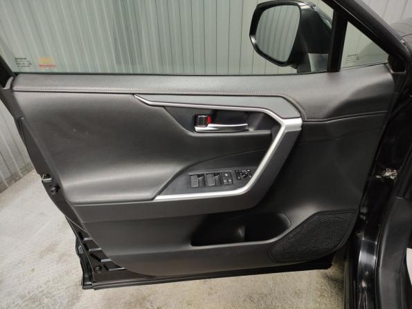 Toyota RAV4 V (XA50) с пробегом 2021 года, цена 3 190 000 рублей, 108416 км, внедорожник, Автокод Объявления