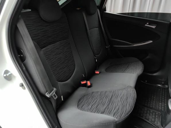 Hyundai Solaris I Рестайлинг с пробегом 2014 года, цена 985 000 рублей, 129595 км, хэтчбек, Автокод Объявления