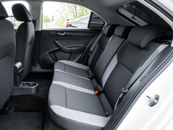 Skoda Rapid II с пробегом 2021 года, цена 1 687 000 рублей, 34552 км, лифтбек, Автокод Объявления