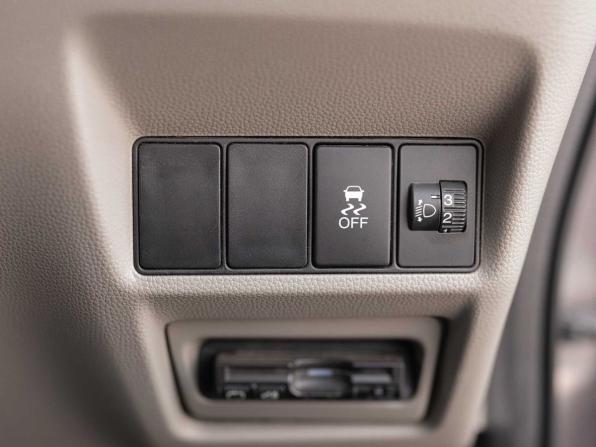 Honda Stepwgn V с пробегом 2015 года, цена 1 720 000 рублей, 108542 км, минивэн, Автокод Объявления