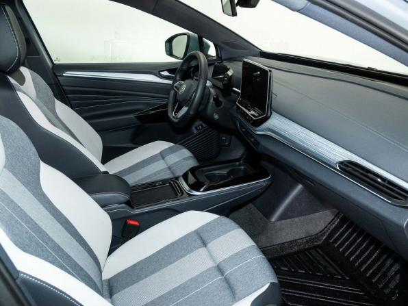 Volkswagen ID.4 с пробегом 2022 года, цена 2 698 000 рублей, 50000 км, внедорожник, Автокод Объявления