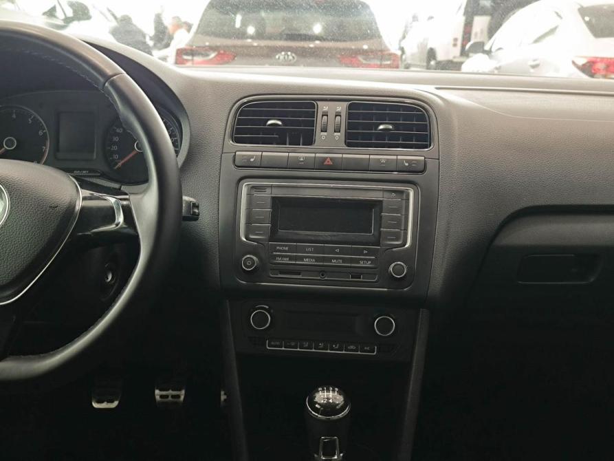 Volkswagen Polo V Рестайлинг Казань  - изображение 18