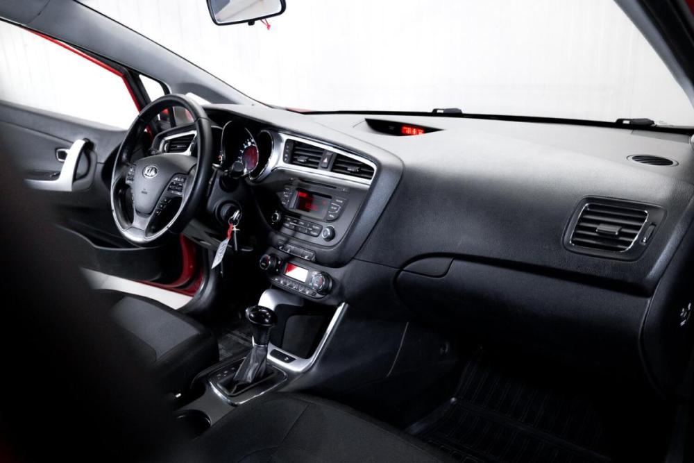 Kia Ceed II Рестайлинг Тюмень  - изображение 17