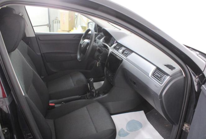 Skoda Rapid I с пробегом 2015 года, цена 925 000 рублей, 114235 км, лифтбек, Автокод Объявления