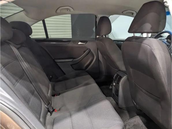 Volkswagen Jetta VI с пробегом 2013 года, цена 835 000 рублей, 256000 км, седан, Автокод Объявления