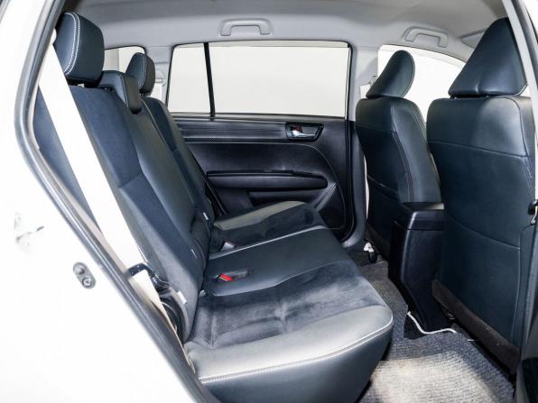 Toyota Corolla XI (E160 E170 E180) с пробегом 2013 года, цена 1 350 000 рублей, 97000 км, универсал, Автокод Объявления