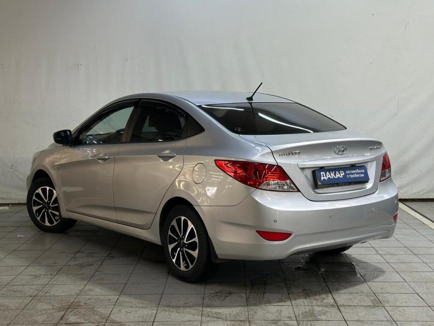 Hyundai Solaris I Санкт-Петербург  - изображение 4