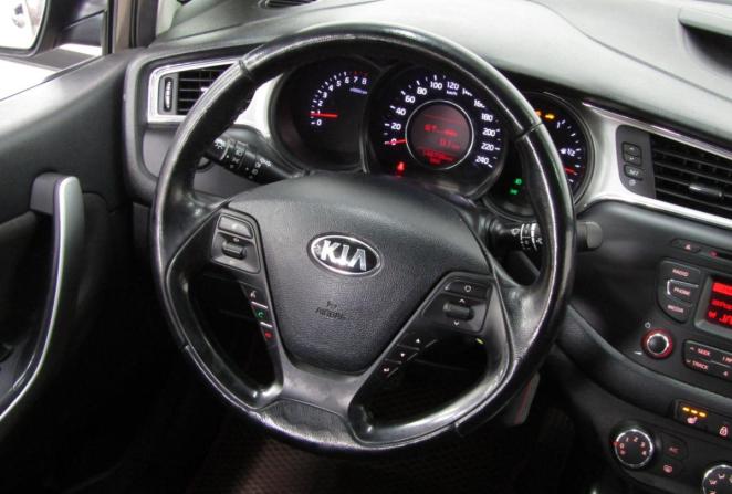 Kia Ceed II Рестайлинг с пробегом 2016 года, цена 1 070 000 рублей, 146736 км, хэтчбек, Автокод Объявления