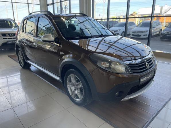 Renault Sandero I с пробегом 2014 года, цена 595 000 рублей, 211804 км, хэтчбек, Автокод Объявления