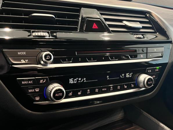 BMW 5 серии VII (G30/G31/G38) с пробегом 2018 года, цена 3 850 000 рублей, 96102 км, седан, Автокод Объявления