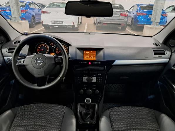 Opel Astra H Рестайлинг с пробегом 2008 года, цена 339 000 рублей, 192000 км, седан, Автокод Объявления