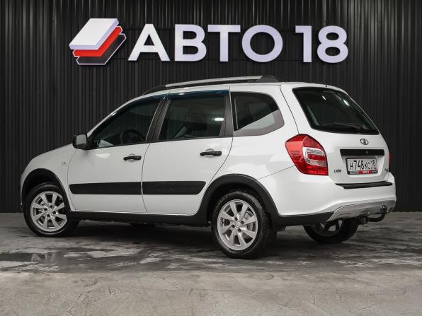 Lada (ВАЗ) Kalina II с пробегом 2018 года, цена 659 000 рублей, 59300 км, универсал, Автокод Объявления