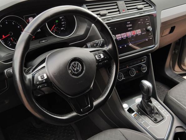 Volkswagen Tiguan II с пробегом 2020 года, цена 2 400 000 рублей, 102873 км, внедорожник, Автокод Объявления
