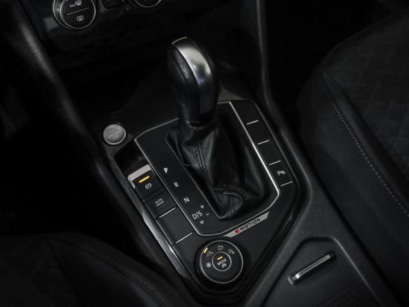 Volkswagen Tiguan II с пробегом 2020 года, цена 2 099 000 рублей, 171830 км, внедорожник, Автокод Объявления