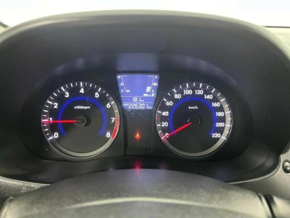 Hyundai Solaris I с пробегом 2013 года, цена 670 000 рублей, 226000 км, хэтчбек, Автокод Объявления