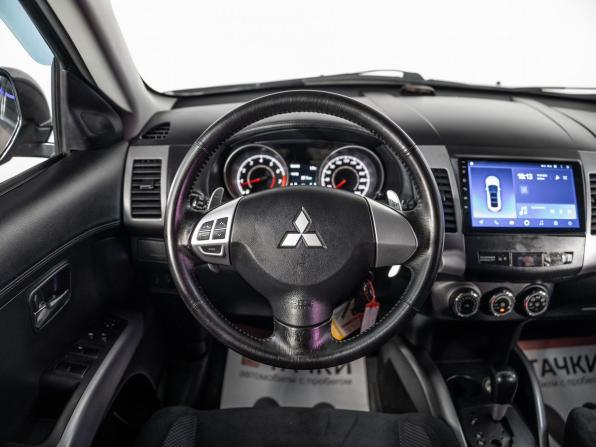 Mitsubishi Outlander II Рестайлинг с пробегом 2011 года, цена 1 320 500 рублей, 202552 км, внедорожник, Автокод Объявления