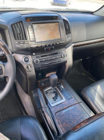 Toyota Land Cruiser 200 Series с пробегом 2011 года, цена 2 980 000 рублей, 249922 км, внедорожник, Автокод Объявления