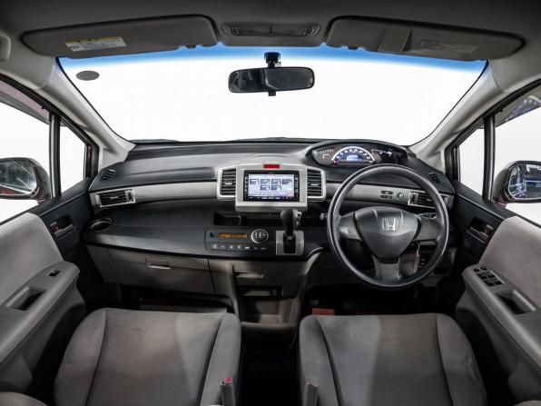 Honda Freed I Рестайлинг с пробегом 2011 года, цена 1 025 500 рублей, 167086 км, компактвэн, Автокод Объявления