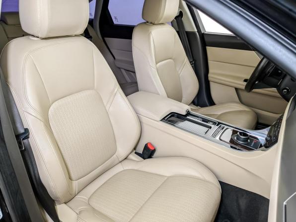 Jaguar XF II с пробегом 2016 года, цена 2 310 000 рублей, 100493 км, седан, Автокод Объявления