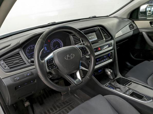 Hyundai Sonata VII (LF) Рестайлинг с пробегом 2018 года, цена 1 490 000 рублей, 170172 км, седан, Автокод Объявления